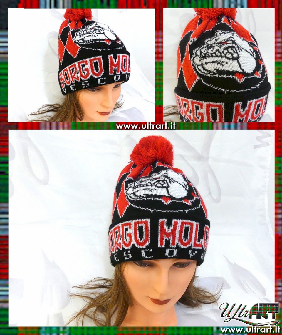 Cappello in lana nero e rosso con mascotte ricamata Borgo Molino