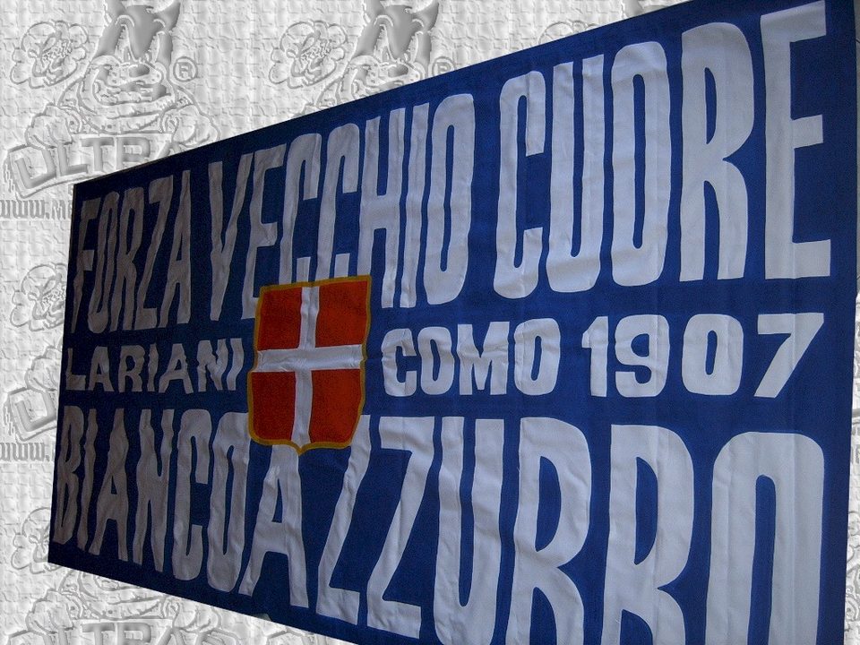 Striscione blu Forza Vecchio Cuore Biancoazzurro Como 1907